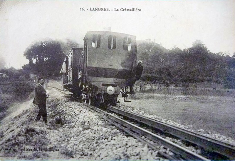 Entre fontaine et quartier St Gilles.jpg