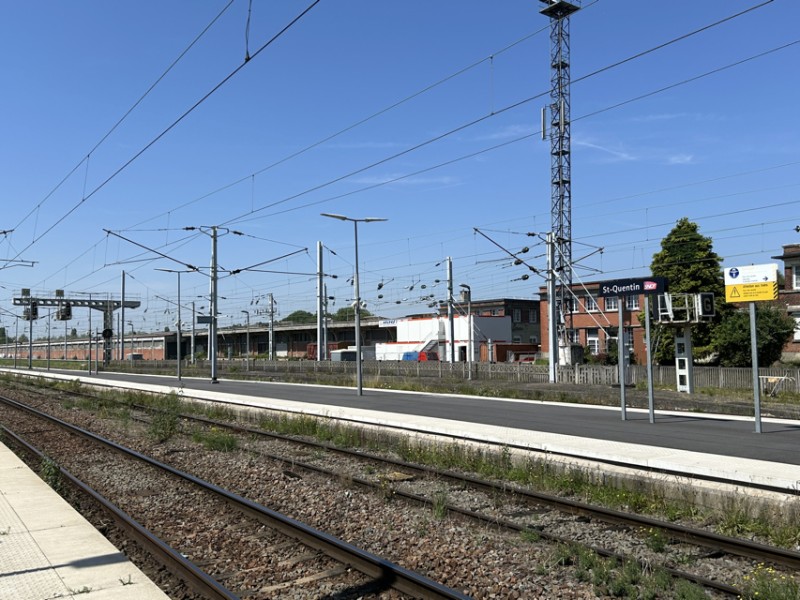 02 St-Quentin - Vue sur le &quot;quai mort&quot; pour Ham - 30 juillet 2024 (© Frédéric Dufetrelle)